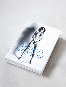 Книга Helmut Newton: Sumo