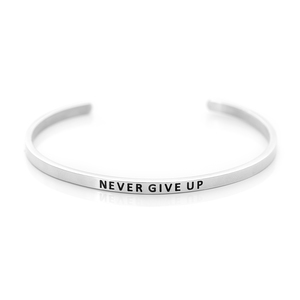 браслет "never give up"