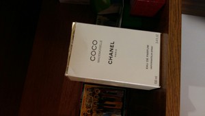 парфум CHANEL черный