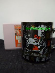 Чашка с Hello Kitty-готическим пиратом