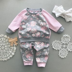 Костюмчик на 80см