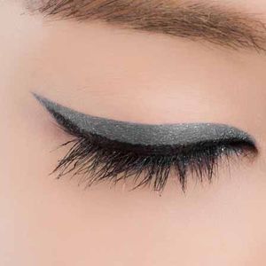 grey eyeliner