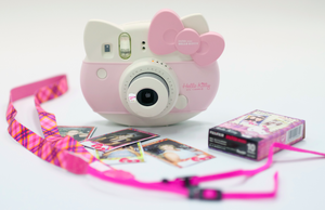 Instax Hello Kitty и няшные картриджи к нему