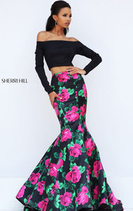 2017 Long Sleeves Sherri Hill 50584 Black/Fuchsia Square Neckline Two Piece Long Floral Printed Evening Gown