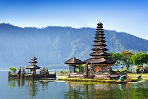 Посетить Индонезию