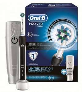 Зубная щетка Oral-B Pro 750 Cross Action