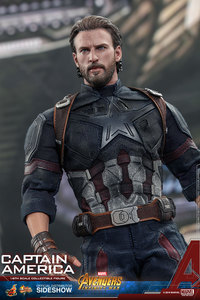 Captain America Sixth Scale Figure — Exclusive Edition