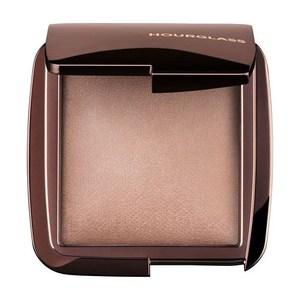 HOURGLASS Ambient Lighting Powder