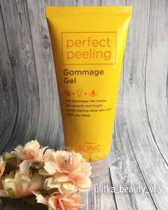 Фруктовый пилинг-скатка Scinic perfect peeling gommage gel