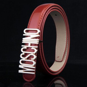 MOSCHINO LOGO BUCKLE PATENT LEATHER BELT RED