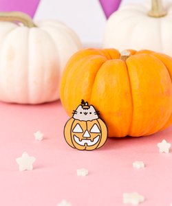 Pumpkin Pusheen Pin