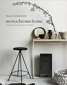 Книга про монохромные интерьеры