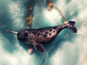 Брошь нарвал