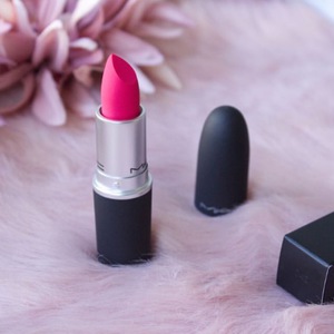 mac fall in love lipstick