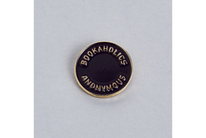 Значок эмалированный Bookaholics