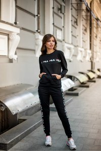 Спортивный костюм