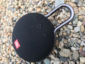 Беспроводная колонка JBL