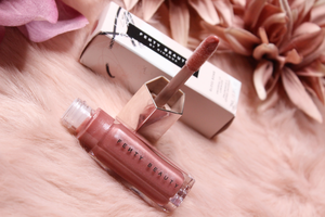 Fenty Beauty блеск для губ "Fussy"