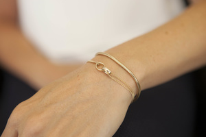 gold snake chain bracelet