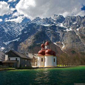 22. Кёнигзее и Церковь Святого Варфоломея - Königssee und St. Bartholomä (Бавария)