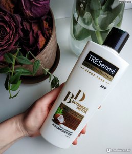 Кондиционер для волос TRESemme Botanique Detox