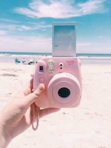 Fujifilm instax mini и запас картриджей)