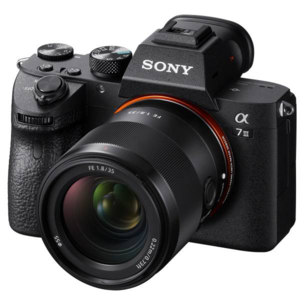 Sony alpha фотоаппарат + объектив 35mm