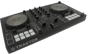 DJ пульт Native Instruments TRAKTOR KONTROL
