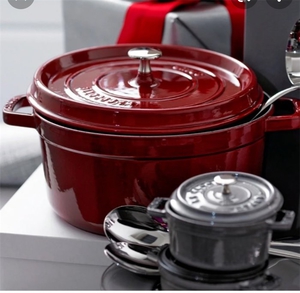 Кокот STAUB