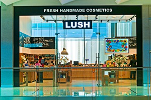 продукция Lush