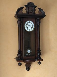 настенные часы до 1920 года