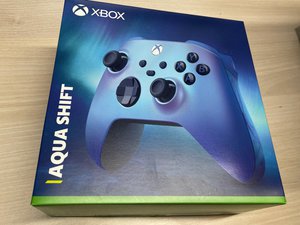 Xbox aqua shift