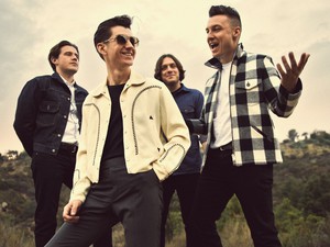 Билеты на Arctic Monkeys в Стамбул