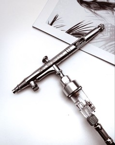 Компрессорный аэрограф