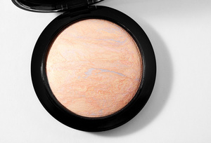 MAC mineralize skinfinish оттенок lightscapade