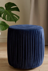Синий пуфик
