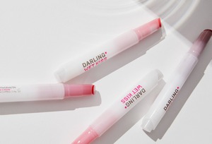 DARLING* wet kiss lip fondue 03