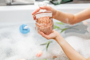 Соль и пену для ванны