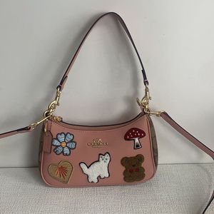 Coach Teri Shoulder Bag in Pebble Leather with Creature Patches Pink/Khaki