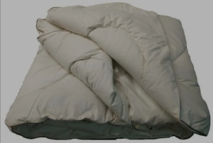 Двуспальное тёплое-тёплое шерстяное одеяло