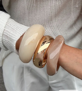 браслет из эпоксидной смолы