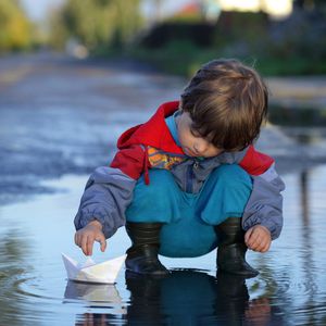 Запустить кораблик