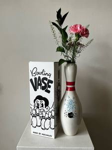 Vase by Danya Mochalov