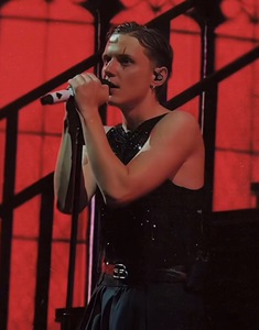 На концерт Вани Дмитриенко