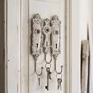 Вешалка, Scandilandia