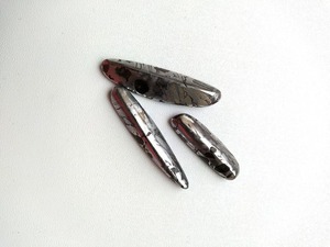 Кабошон из метеорита с оливином