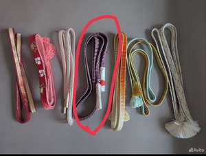 Обидзимэ который по центру