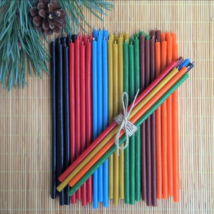 Тонкие свечи и подсвечник для тонких свечей