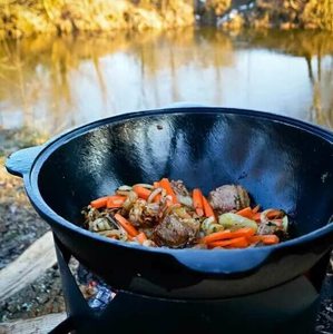 Большой чугунный казан