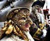 попасть на карнавал в Венеции